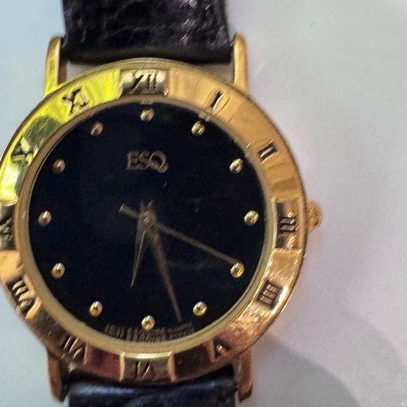 🕰️ Vintage Stylish Early 1990’s Men’s Movado ESQ Gold and Black Watch - Picture 13 of 16